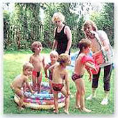 Hilfen fr junge Familien und Kinder
